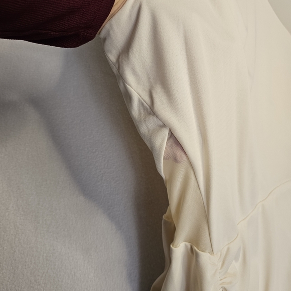 Halston Heritage Sleeve Dress With Sheer Contrast and Side Leg Slit Size 14 New - Picture 5 of 16